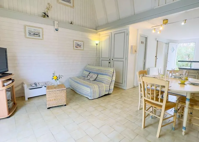 Location Proche De La Et Des Commerces Villa